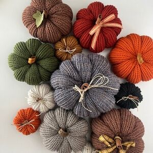 Bundle of Knitted Pumpkins Variety of Sizes 12 Total Pumpkins